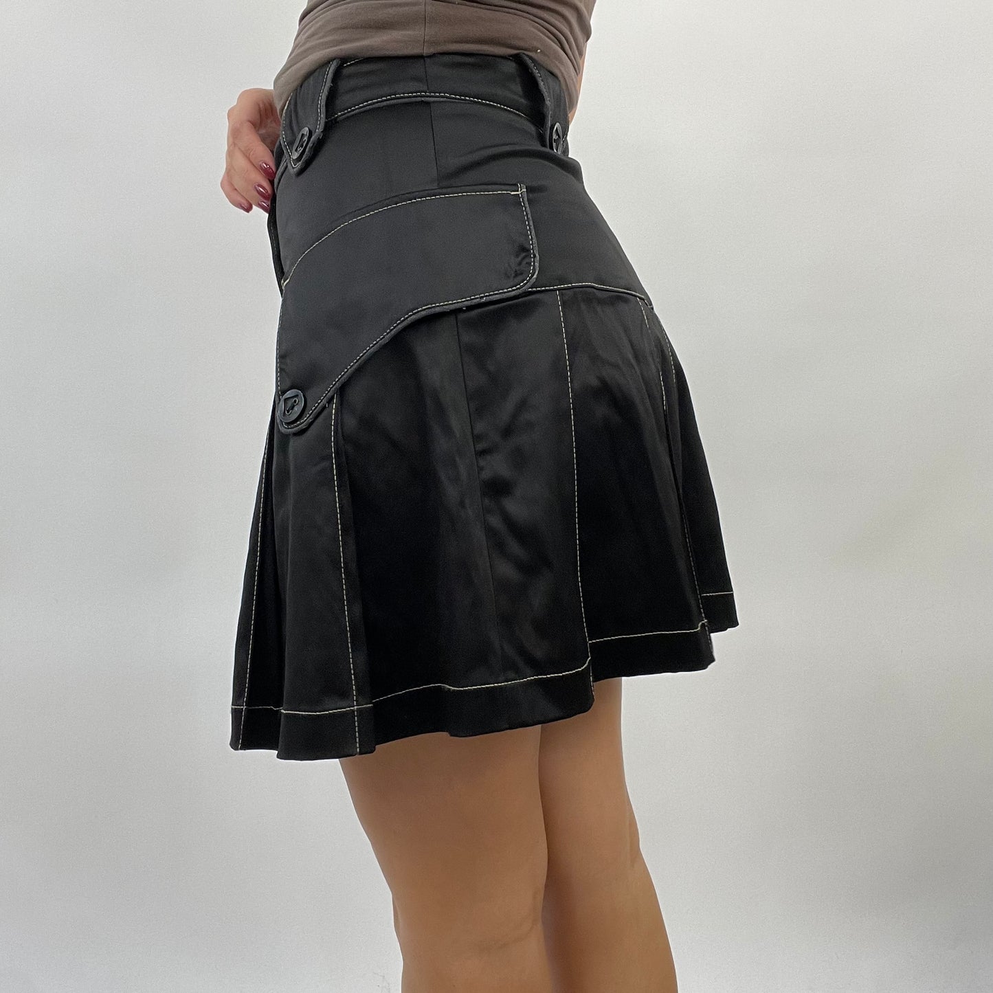 CORPCORE DROP | small black silky pleated skirt