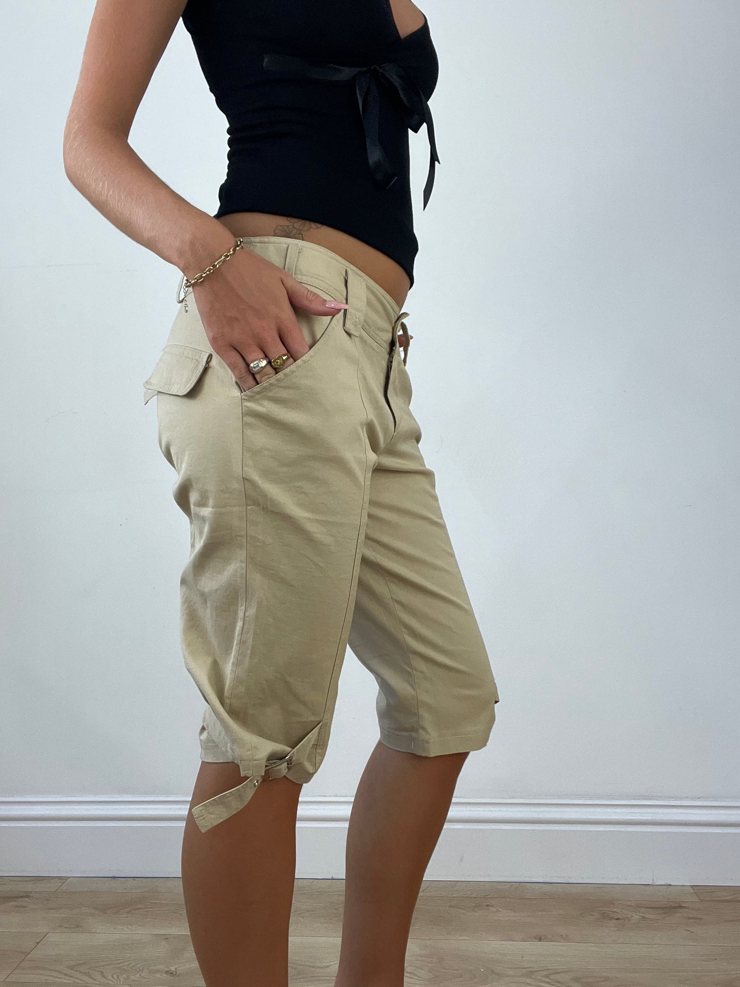 OFFICE GIRLIE | small beige shorts with buckle detail