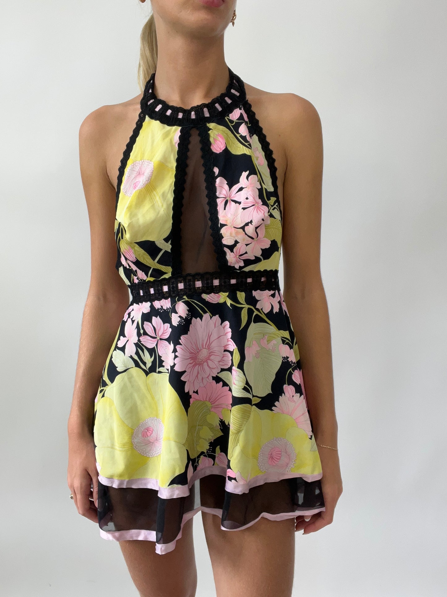 💚 GIRLS TRIP DROP | small black and yellow halterneck floral dress