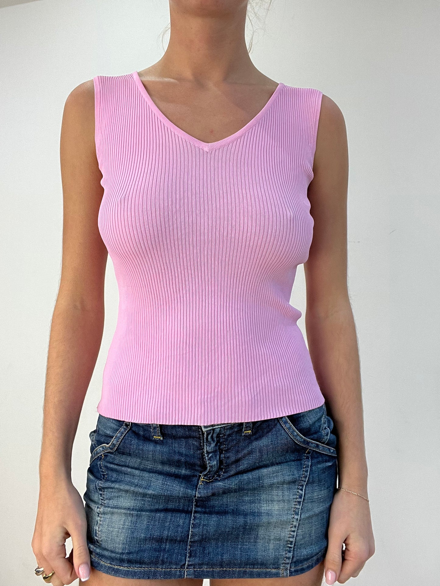 BEST PICKS | small pink ribbed cami