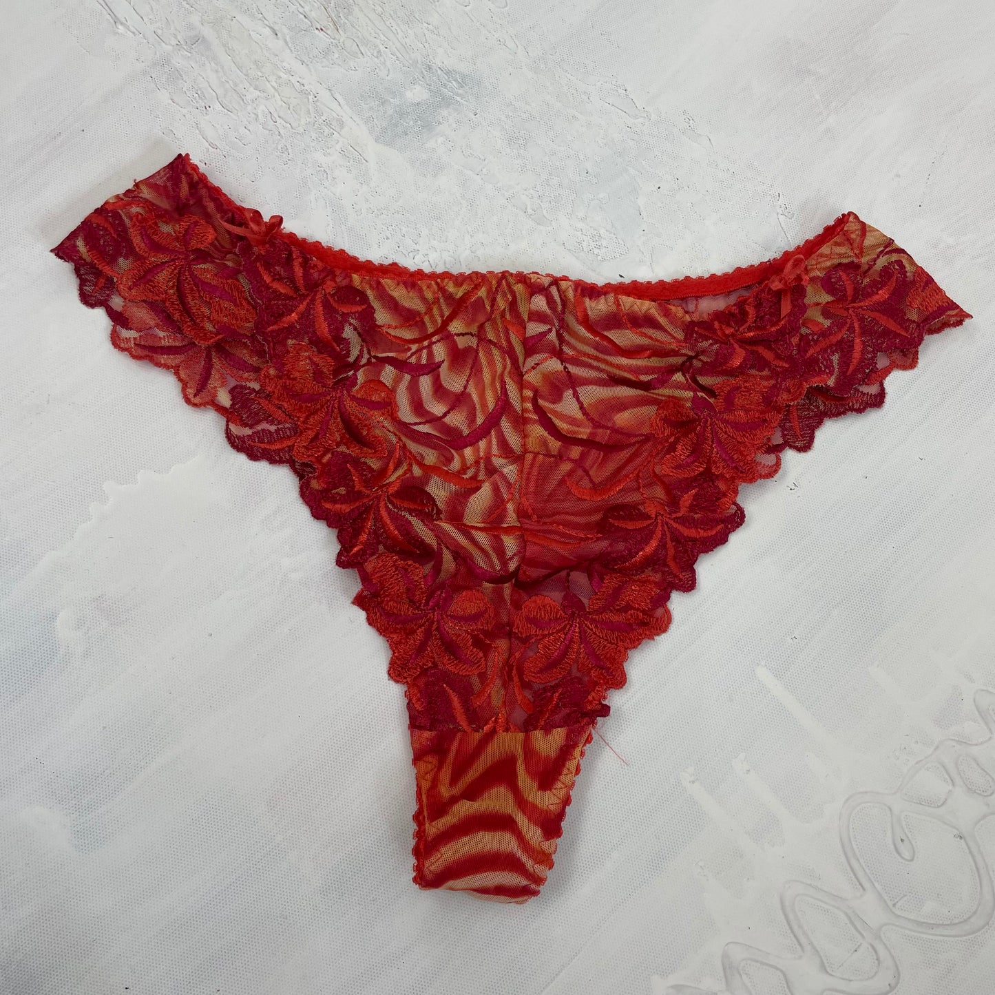 HIPPY CHIC DROP | medium red patterned lace underwear