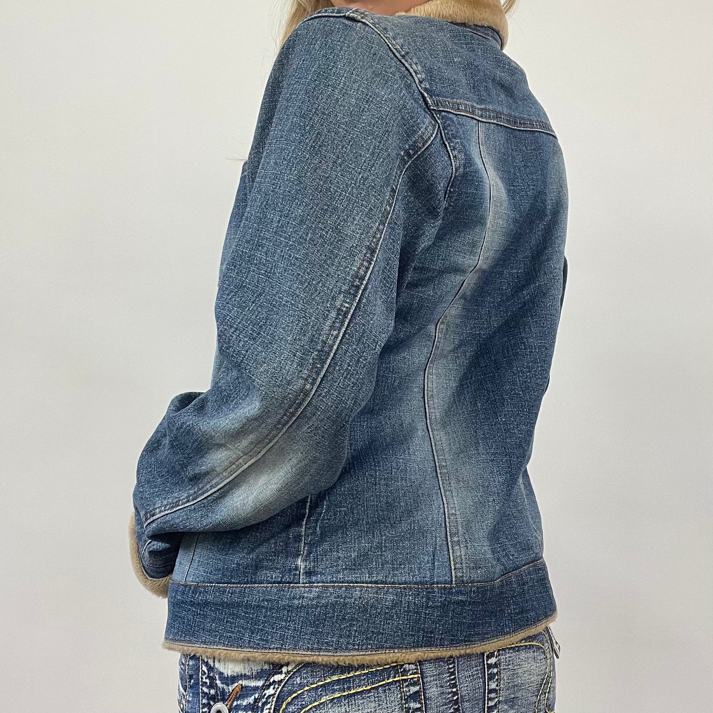 JEANS AND A NICE TOP DROP | small denim jacket with fleece lining