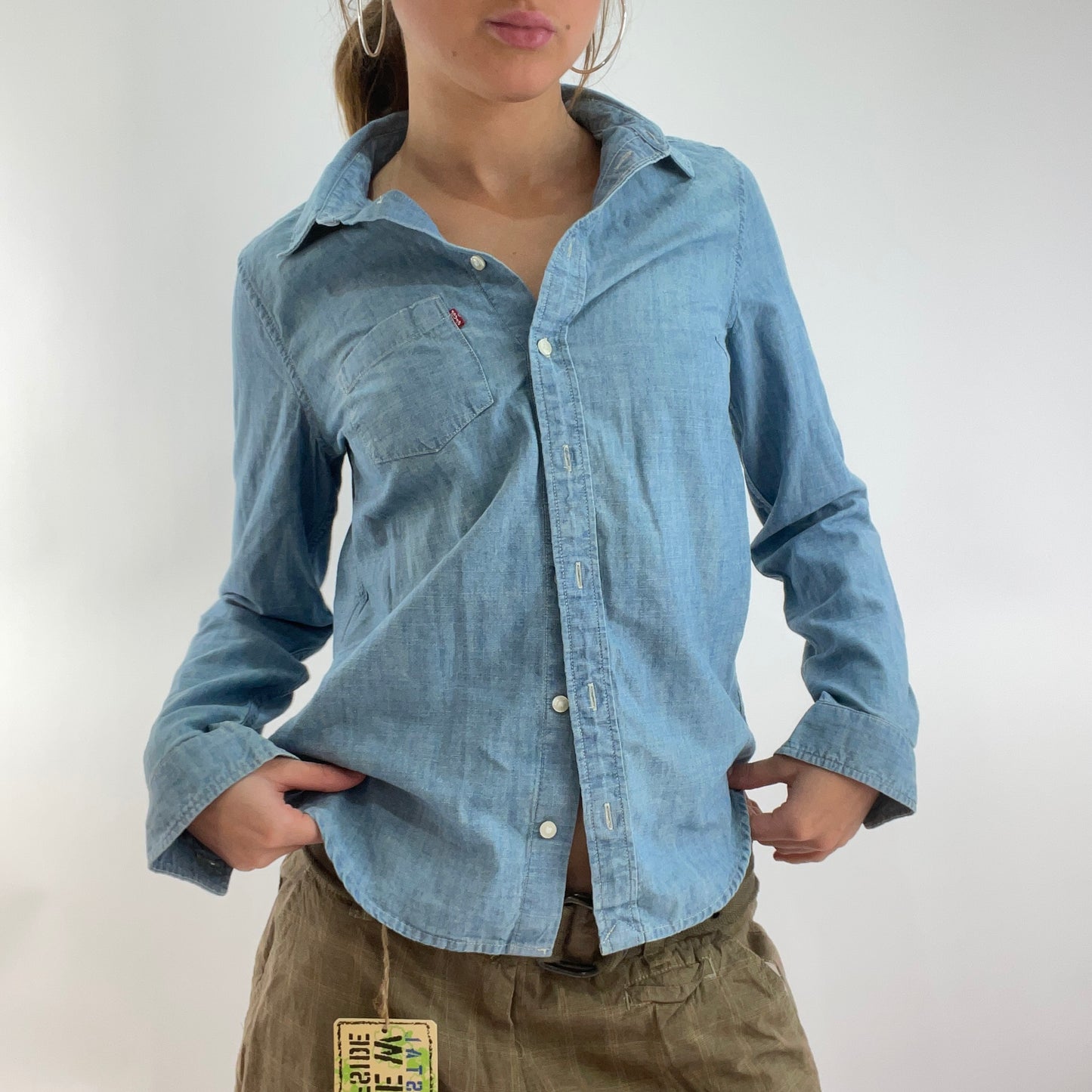 💻💚 DROP 4 | xs levi’s denim shirt