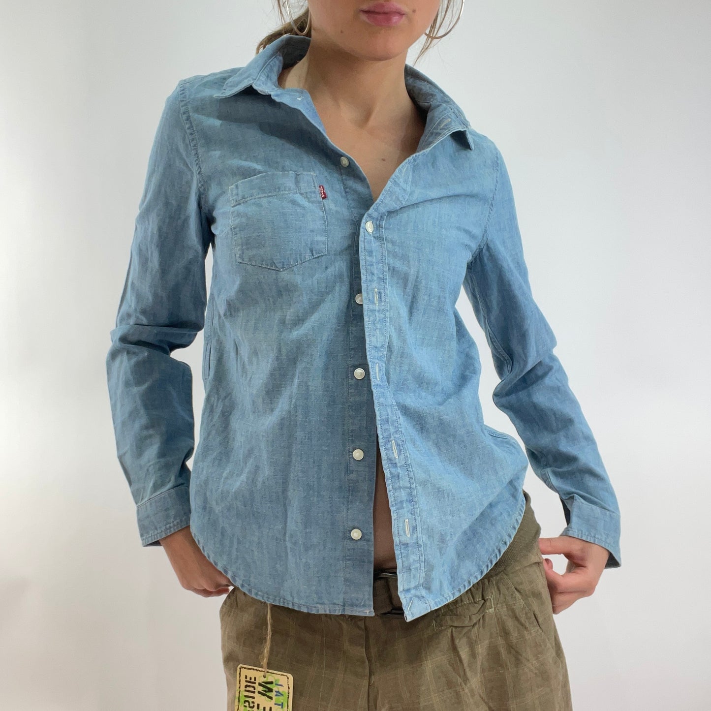 💻💚 DROP 4 | xs levi’s denim shirt