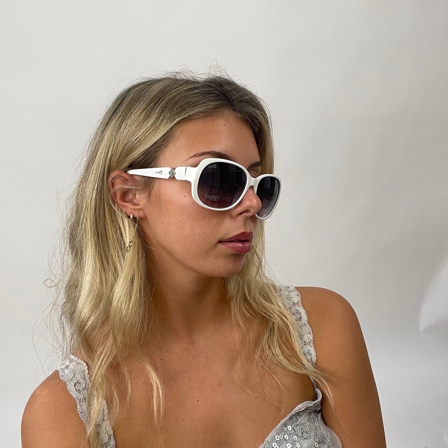 BOAT PARTY DROP | white dior style round sunglasses