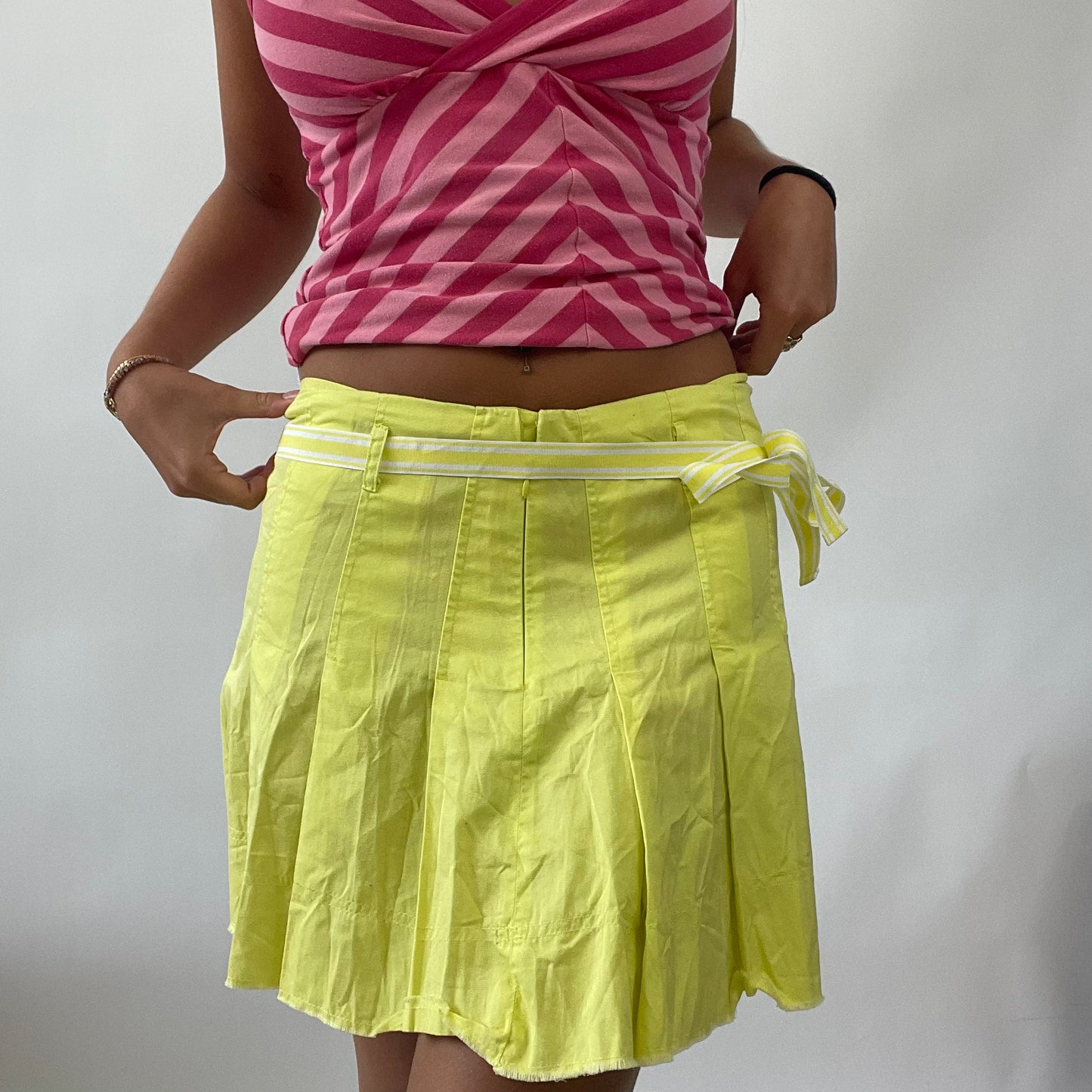 💚 BARBIE DROP - sporty barbie | medium pleated yellow tennis skirt