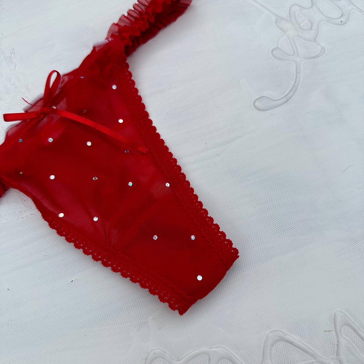 DAINTY DROP | red mesh thong - small