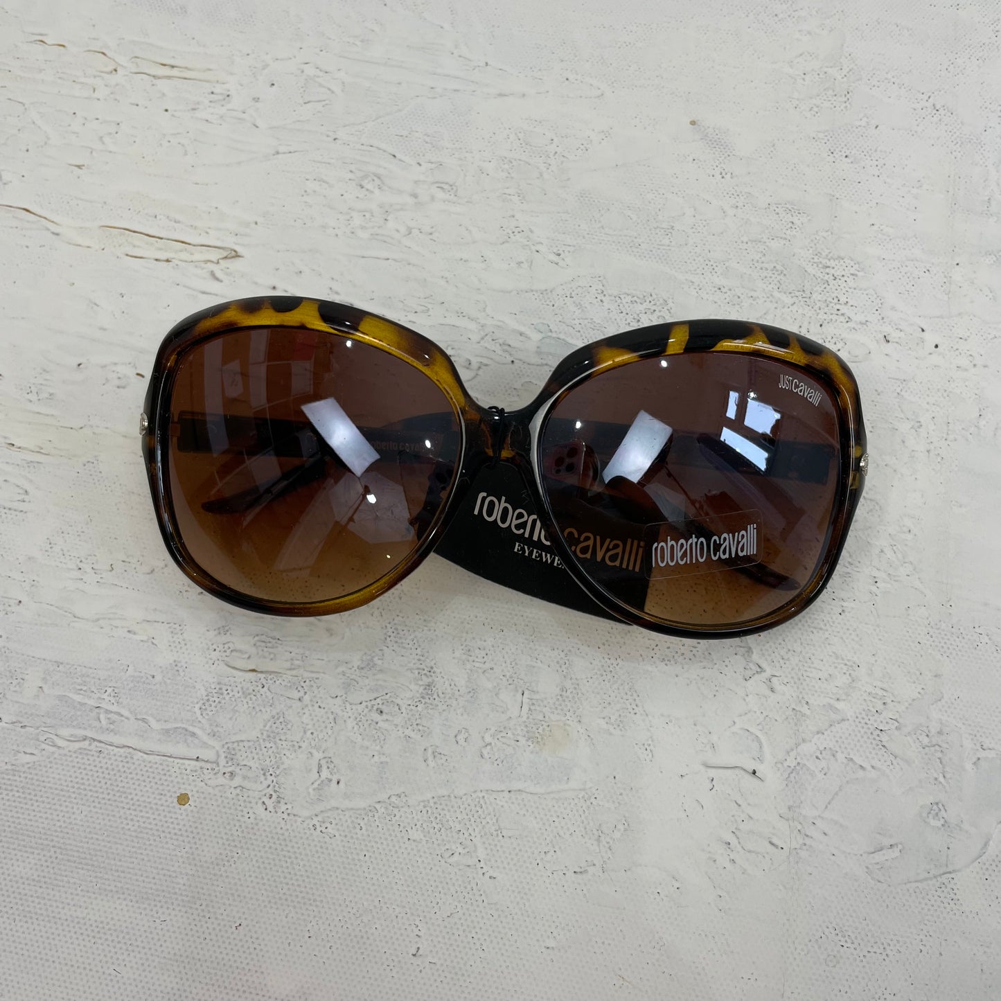 BOAT PARTY DROP | brown roberto cavalli style tortoiseshell round sunglasses