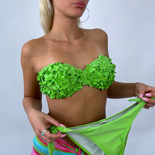 💻 BARBIE DROP - beach barbie | medium green bikini with 3D flower details