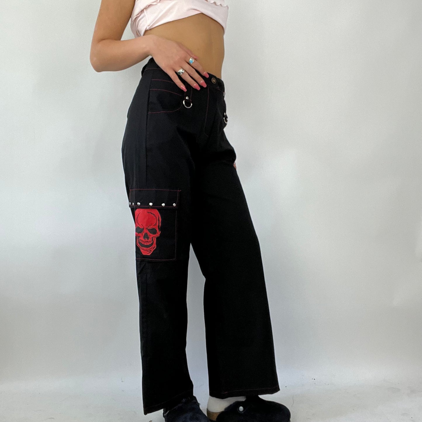 💚 FESTIVAL DROP | large black cargo trousers with red skull detail