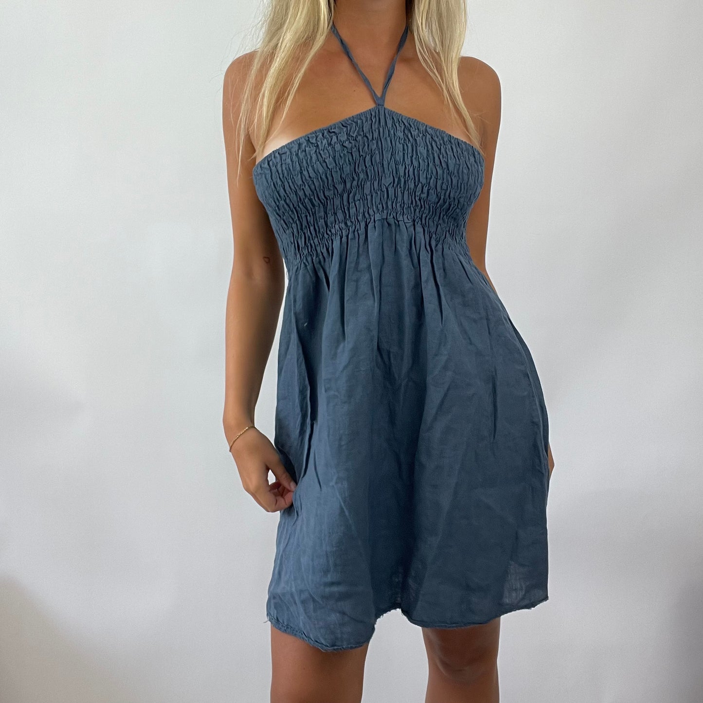 💻EUROPEAN SUMMER DROP | small blue ruched dress with halterneck straps