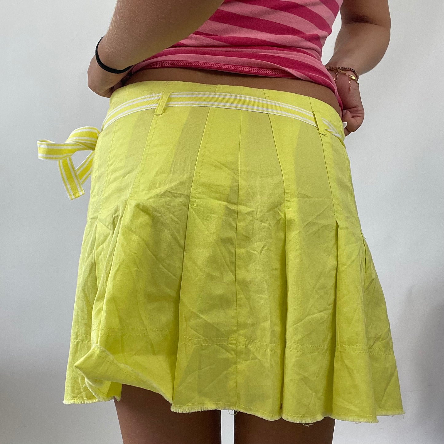 💚 BARBIE DROP - sporty barbie | medium pleated yellow tennis skirt