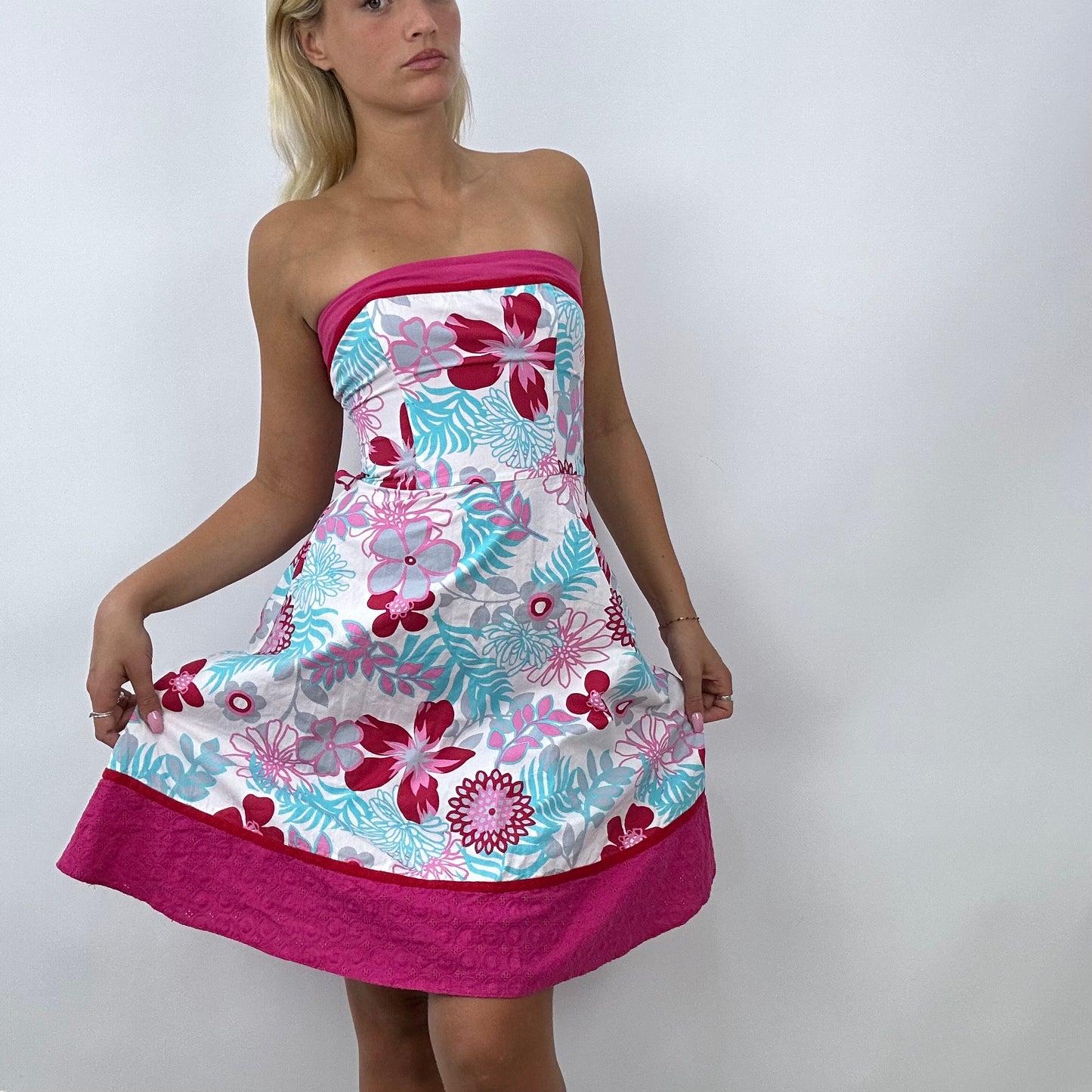 💚 BARBIE DROP - classic barbie | strapless floral dress - medium