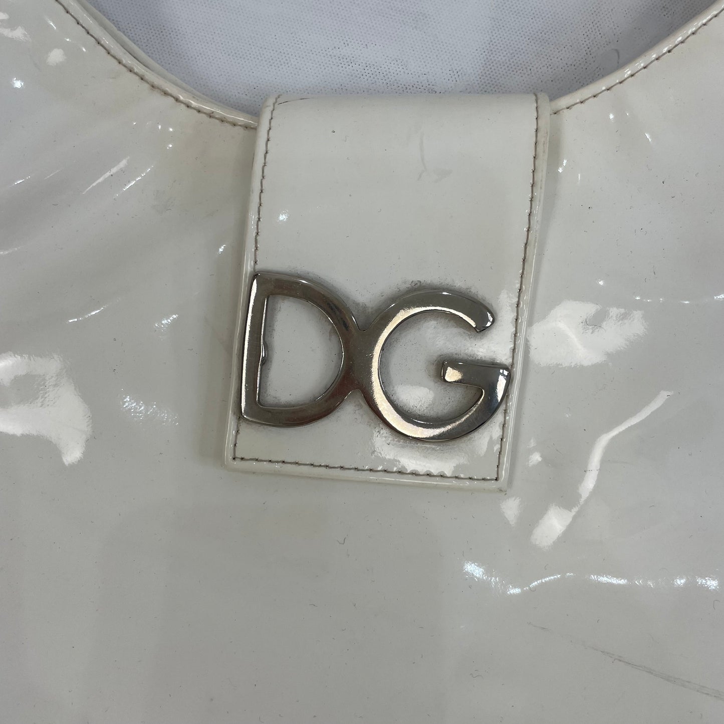 BOAT PARTY DROP | white d&g patent bag