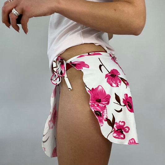 FESTIVAL DROP | white floral tie side skirt